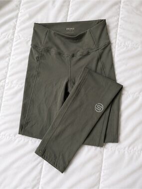 SKIMS Sport High-Waisted Leggings